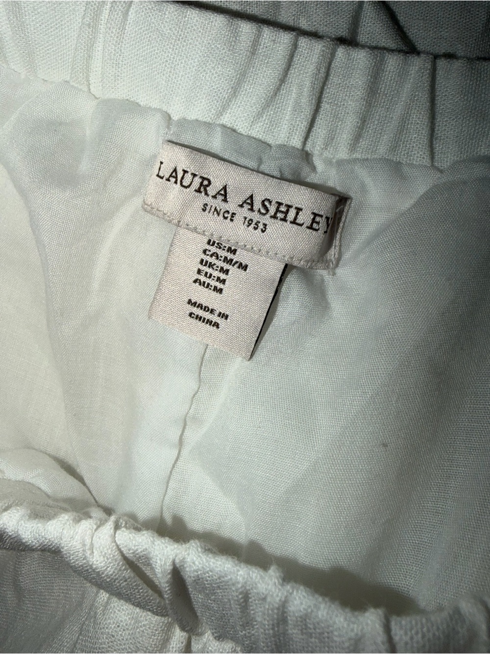 Women’s Tiered White Maxi Skirt. Size: M - Picture 6 of 7